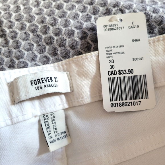 Forever 21 NWT White jeans distressed regular cut size 30 - Picture 5 of 6